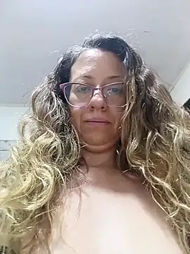 Snapshot of miss_hanna07 chatting on October 25, 1:07 pm miss hanna07 online show from October 25, 1:07 pm