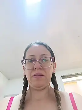 Snapshot of miss_hanna07 chatting on November 5, 5:35 pm miss hanna07 online show from November 5, 5:35 pm