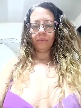 Snapshot of miss_hanna07 chatting on November 10, 3:05 am miss hanna07 online show from November 10, 3:05 am