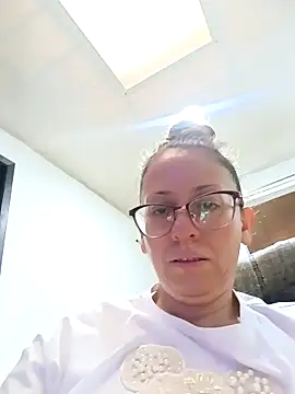 Snapshot of miss_hanna07 chatting on November 11, 10:10 pm miss hanna07 online show from November 11, 10:10 pm