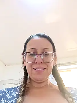 Snapshot of miss_hanna07 chatting on November 27, 4:31 pm miss hanna07 online show from November 27, 4:31 pm