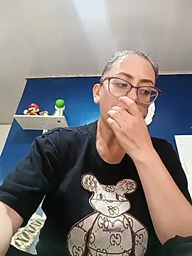 miss hanna07 online show from June 4, 6:03 pm