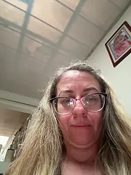 Snapshot of miss_hanna07 chatting on July 23, 10:08 pm miss hanna07 online show from July 23, 10:08 pm