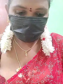 Snapshot of malliga98 chatting on November 3, 7:04 pm malliga98 online show from November 3, 7:04 pm