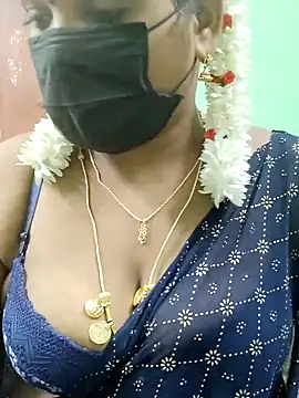 Snapshot of malliga98 chatting on November 10, 6:07 pm malliga98 online show from November 10, 6:07 pm