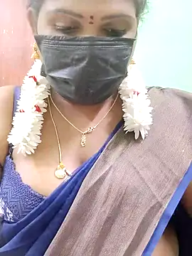 Snapshot of malliga98 chatting on November 15, 6:37 pm malliga98 online show from November 15, 6:37 pm