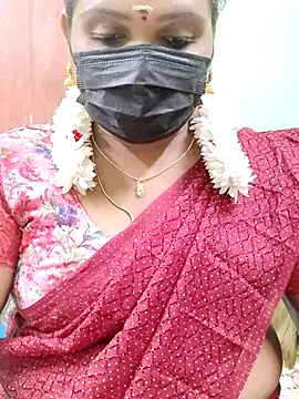 Snapshot of malliga98 chatting on November 29, 7:06 pm malliga98 online show from November 29, 7:06 pm