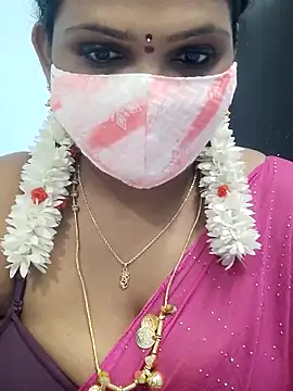 Snapshot of malliga98 chatting on December 5, 6:15 pm malliga98 online show from December 5, 6:15 pm