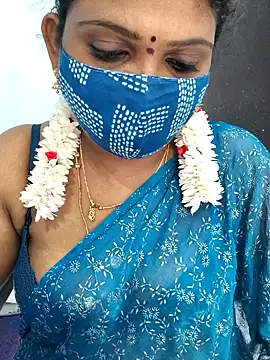 Snapshot of malliga98 chatting on December 15, 8:07 am malliga98 online show from December 15, 8:07 am