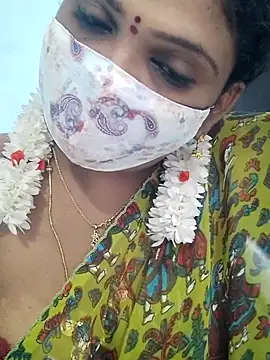 Snapshot of malliga98 chatting on December 16, 8:19 am malliga98 online show from December 16, 8:19 am