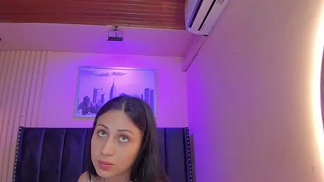 Snapshot of diosa_cristal chatting on June 20, 3:42 am diosa cristal online show from June 20, 3:42 am