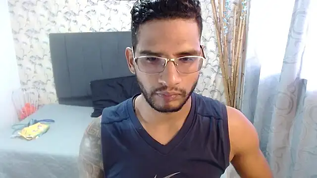 sweet-blowork online show from December 17, 7:15 pm