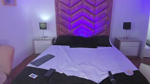 Snapshot of Tom_Silver__ chatting on February 7, 7:38 pm Tom Silver online show from February 7, 7:38 pm