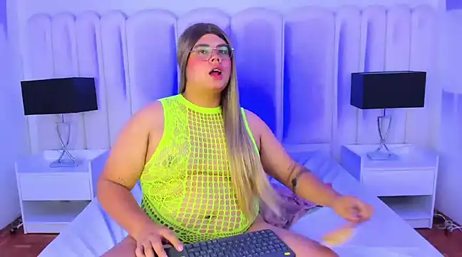 Snapshot of Tom_Silver__ chatting on March 20, 10:18 pm Tom Silver online show from March 20, 10:18 pm