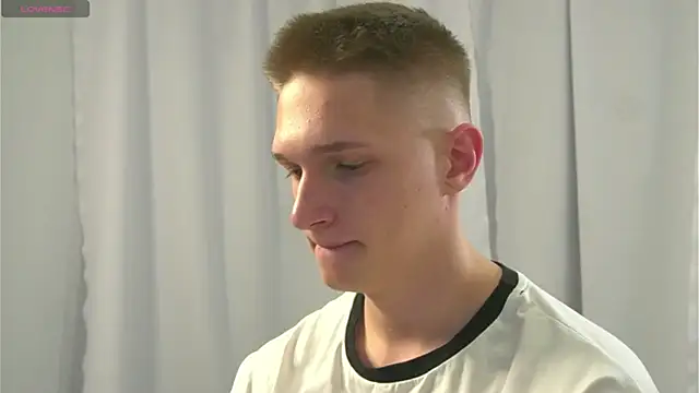 dustyn fox online show from January 11, 2:25 pm