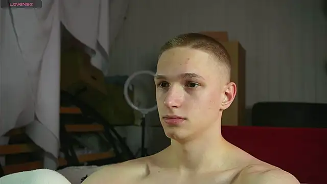 dustyn fox online show from February 13, 2:31 pm