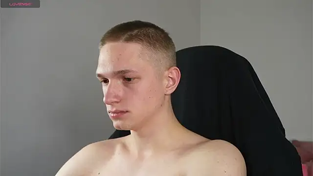 dustyn fox online show from February 19, 5:27 pm