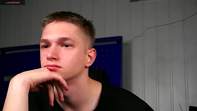 dustyn fox online show from November 27, 3:03 pm