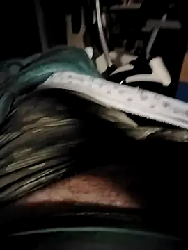 Snapshot of Nikart83 chatting on January 14, 2:17 am Nikart83 online show from January 14, 2:17 am