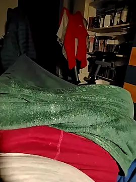 Snapshot of Nikart83 chatting on March 1, 5:26 pm Nikart83 online show from March 1, 5:26 pm