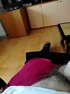 Snapshot of Nikart83 chatting on March 14, 9:59 am Nikart83 online show from March 14, 9:59 am