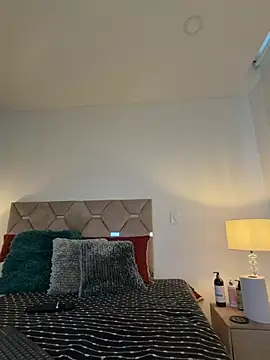 Iam Annii online show from February 15, 7:21 pm