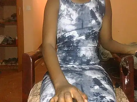 Snapshot of adhisjojo chatting on May 5, 8:22 am adhisjojo online show from May 5, 8:22 am