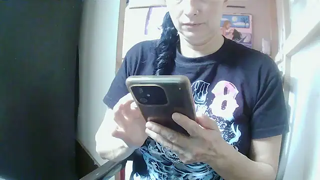 Snapshot of Jennys_room_77 chatting on June 1, 9:05 pm Jennys room 77 online show from June 1, 9:05 pm