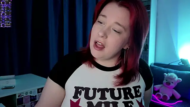 Snapshot of gitera_ chatting on June 18, 9:52 pm gitera online show from June 18, 9:52 pm