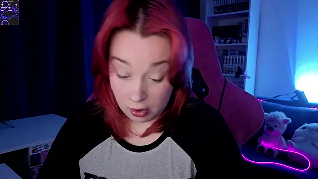 Snapshot of gitera_ chatting on June 25, 9:52 pm gitera online show from June 25, 9:52 pm
