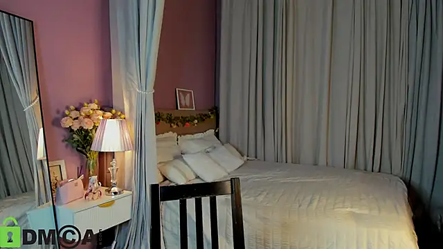 Dearly Emily online show from February 6, 5:16 pm