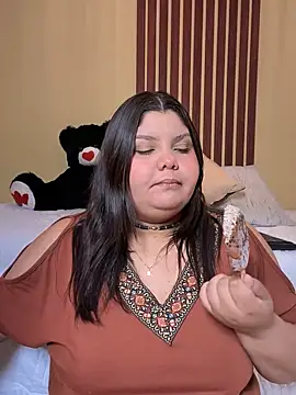  Shara Handal  online show from February 5, 10:22 pm