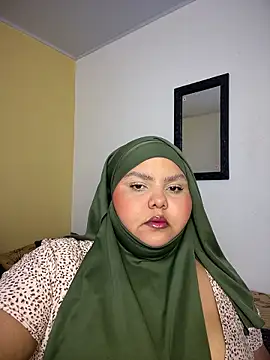  Shara Handal  online show from July 4, 8:31 am
