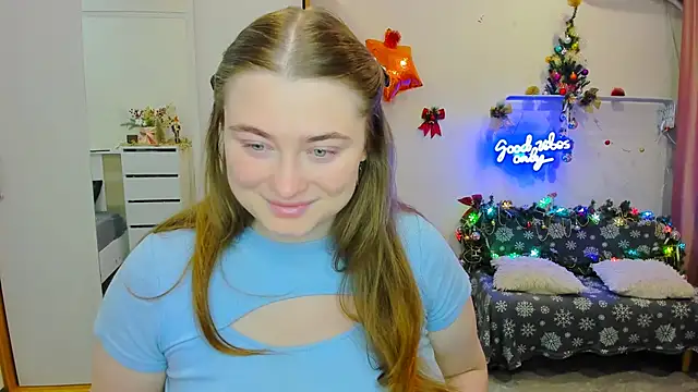 Demure Smile online show from December 3, 3:09 am