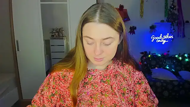 Demure Smile online show from December 8, 4:14 am