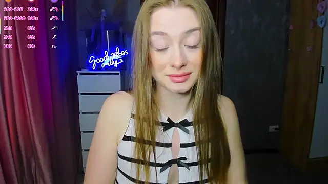 Demure Smile online show from September 26, 8:07 am