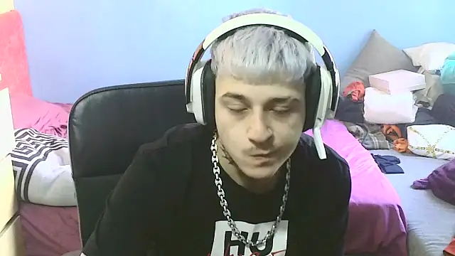 Snapshot of Nenejoven16- chatting on February 11, 10:26 am Nenejoven16- online show from February 11, 10:26 am