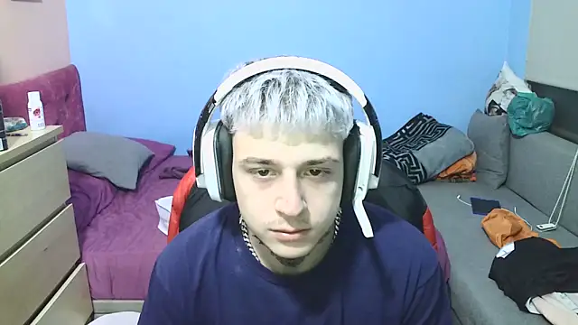 Snapshot of Nenejoven16- chatting on March 19, 12:26 am Nenejoven16- online show from March 19, 12:26 am