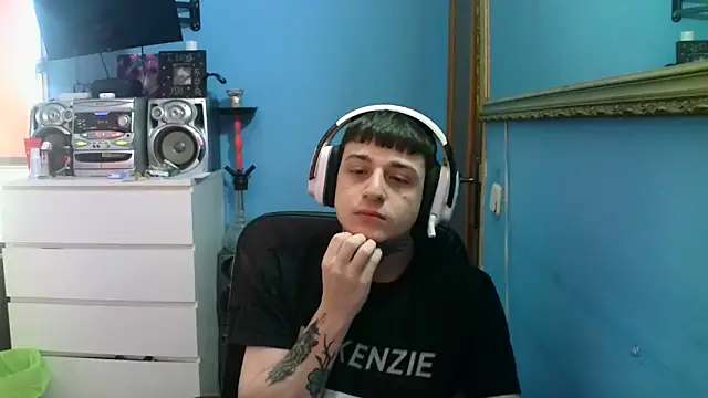 Snapshot of Nenejoven16- chatting on February 20, 4:40 pm Nenejoven16- online show from February 20, 4:40 pm