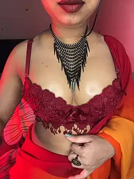 Snapshot of Hot-sexy222 chatting on January 18, 4:22 pm Hot-sexy222 online show from January 18, 4:22 pm