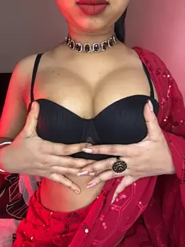 Snapshot of Hot-sexy222 chatting on February 28, 1:39 am Hot-sexy222 online show from February 28, 1:39 am