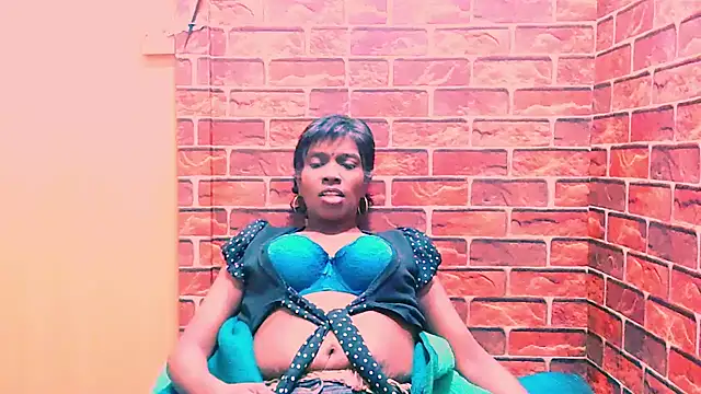 Fuckable Nasty MILF online show from July 3, 5:41 pm