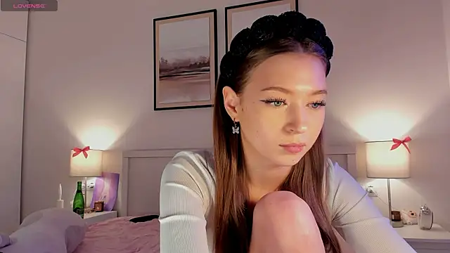 Snapshot of diana_nier chatting on November 30, 7:18 pm diana nier online show from November 30, 7:18 pm