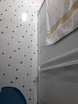 sexy-latin10 online show from March 2, 11:07 am