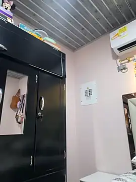 sexy-latin10 online show from March 5, 6:56 pm