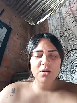 sexy-latin10 online show from May 17, 2:46 pm
