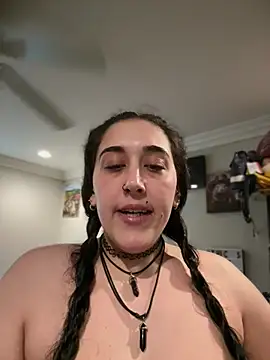 ThicBunz online show from April 26, 4:26 pm