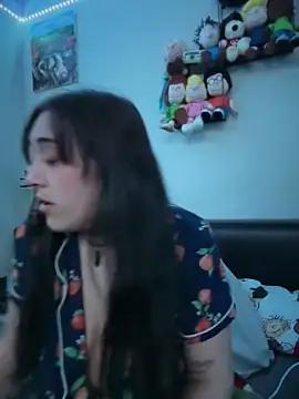 ThicBunz online show from May 2, 1:32 am