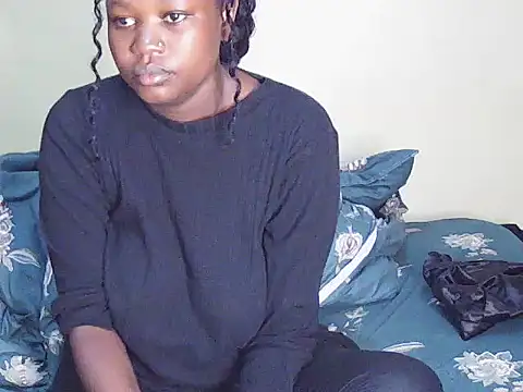 Snapshot of Sexiebony12 chatting on June 3, 1:30 am Sexiebony12 online show from June 3, 1:30 am