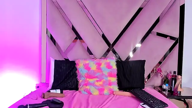 Freyaht online show from February 7, 8:01 am